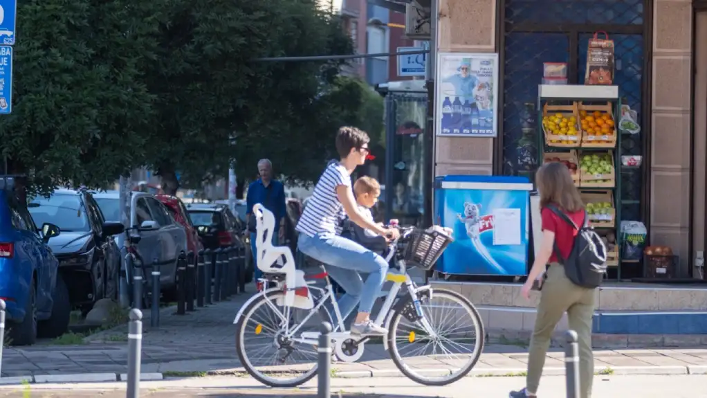 MUP apeluje na vozače motornih vozila da obrate pažnju na bicikliste