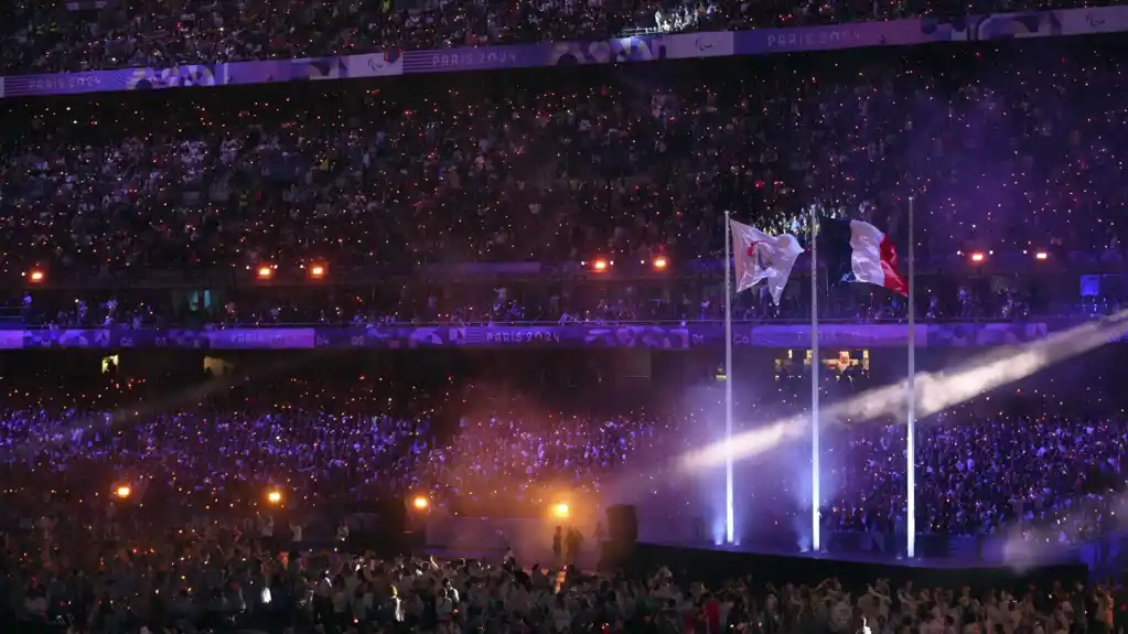 Francuska se oprašta od svog sportskog leta na ceremoniji zatvaranja Paraolimpijskih igara