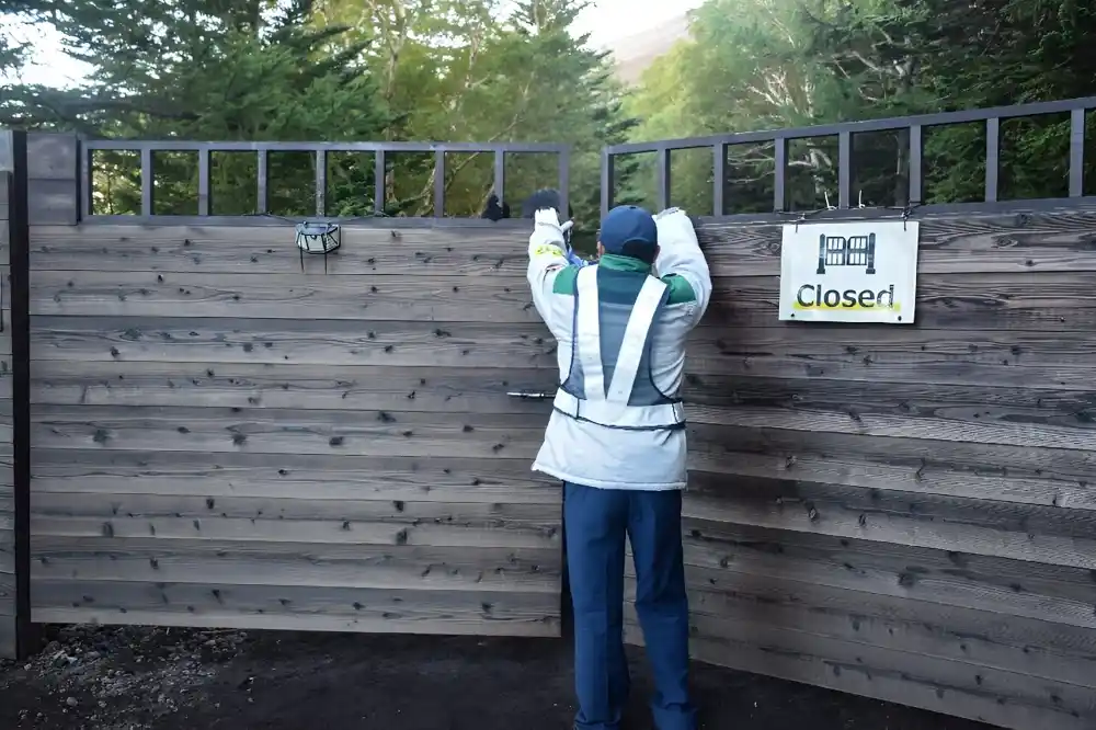 Gužve na planini Fudži se smanjuju nakon što je Japan uveo mere prekomernog turizma