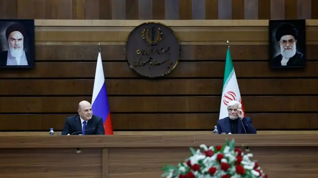 Ruski premijer prvi put posetio Iran