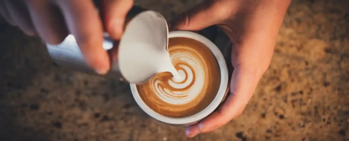 Svakodnevno ispijanje kafe i čaja moglo bi da zaštiti vaše srce