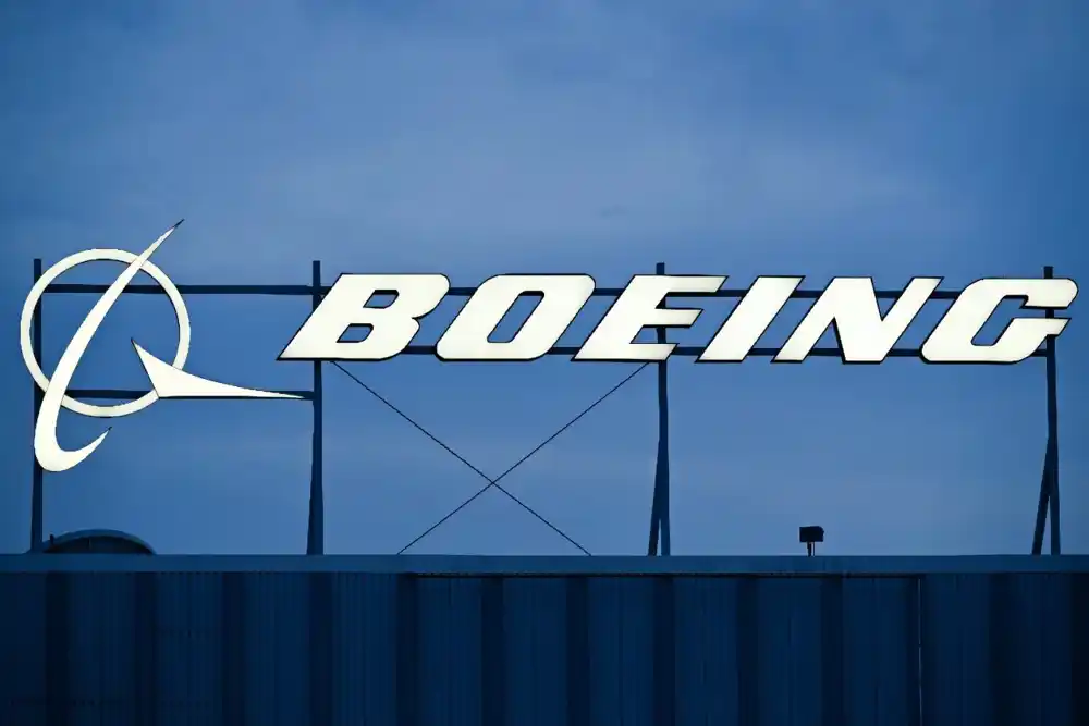 Boeing razmatra prodaju svemirskog sektora u nastojanju da poboljša finansijsku poziciju