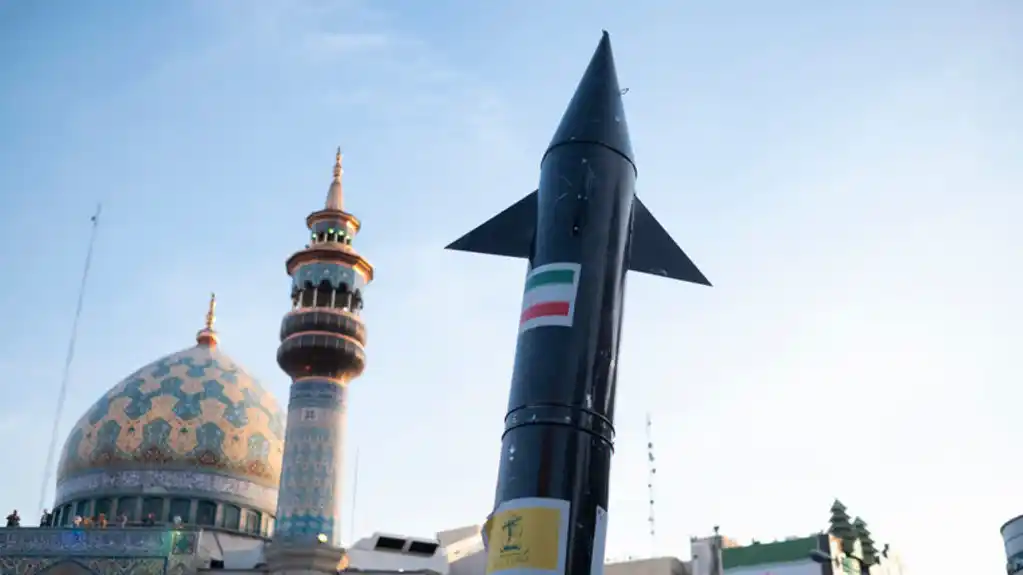 Iran prvi put koristi hipersonične rakete u napadu na Izrael