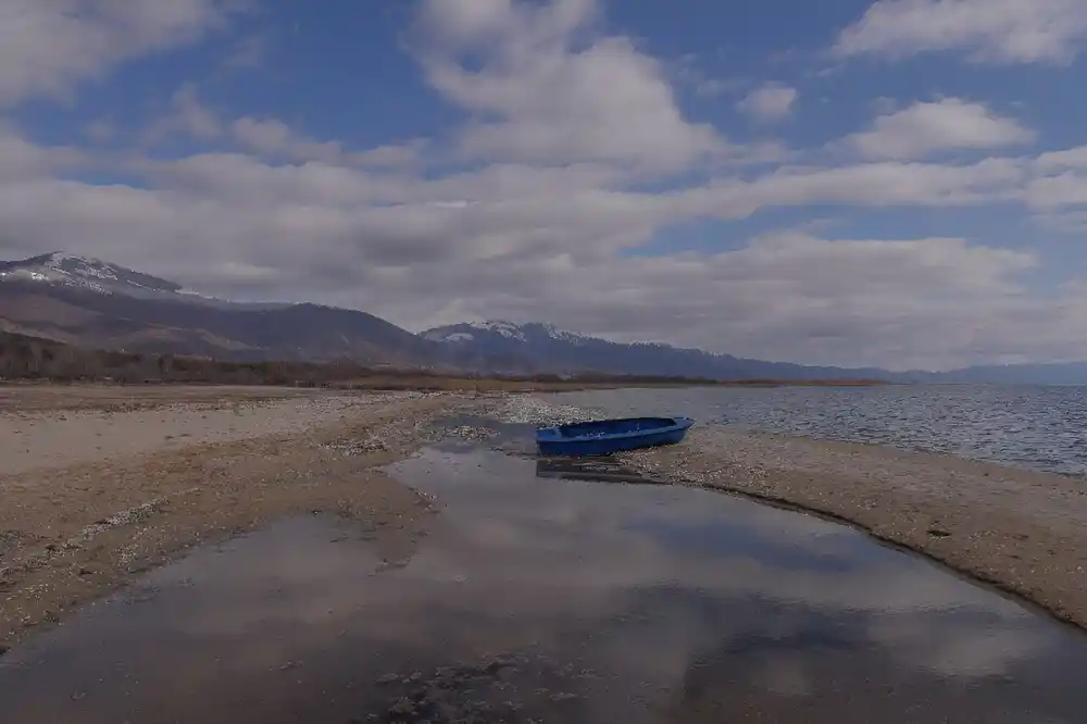 Malo Prespansko jezero u opasnosti: Ekološka kriza preti jezerima Balkana