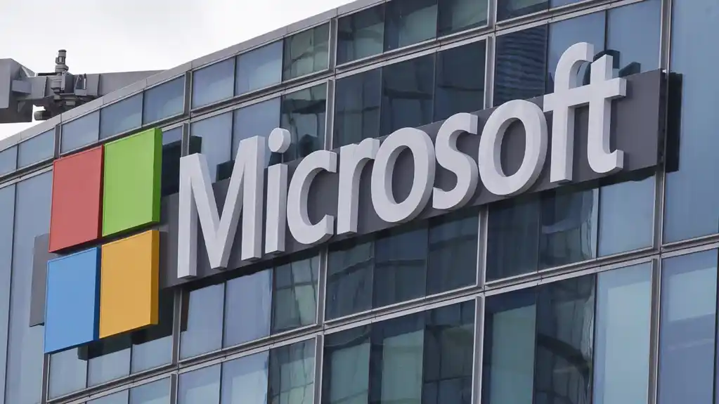 Microsoft planira ulaganje od 80 milijardi dolara u izgradnju data centara, fokus na veštačku inteligenciju