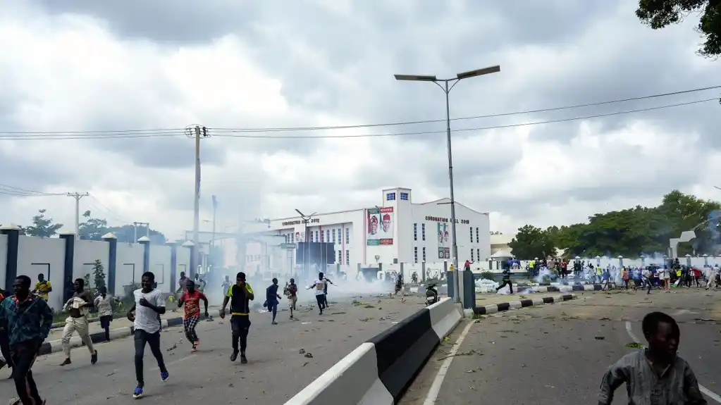 29 dece moglo bi biti osuđeno na smrt zbog protesta protiv krize troškova života u Nigeriji