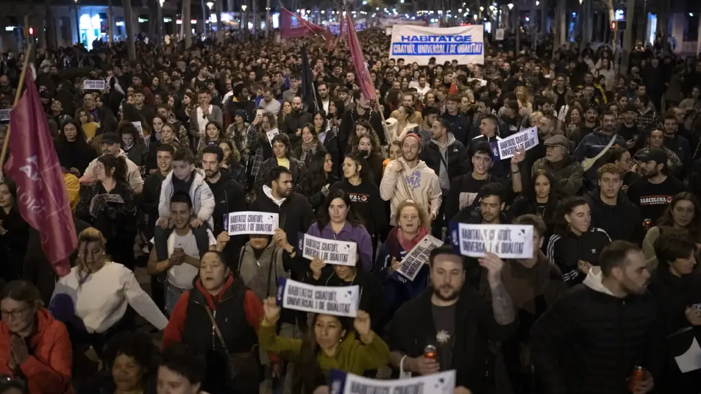 Barselona: Hiljade ljudi na protest zahtevale smanjenje stanarina