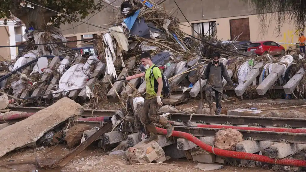 Katastrofalne poplave u Španiji u brojevima: Najmanje 219 mrtvih, 93 nestalih i milijarde štete