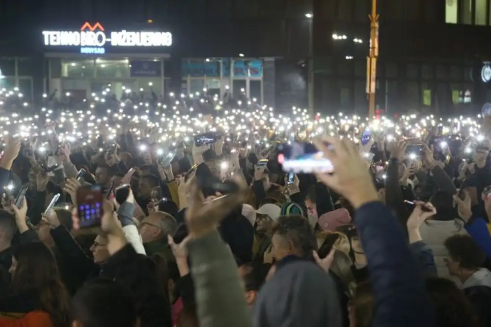 Protest dela opozicije u Novom Sadu, blokiran Varadinski most