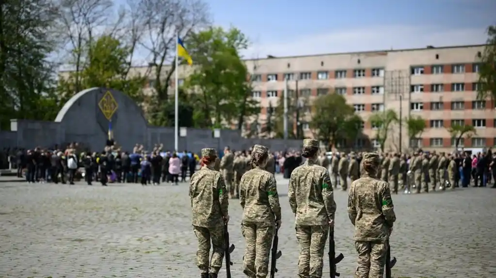 Ukrajinski poslanik poziva na mobilizaciju žena