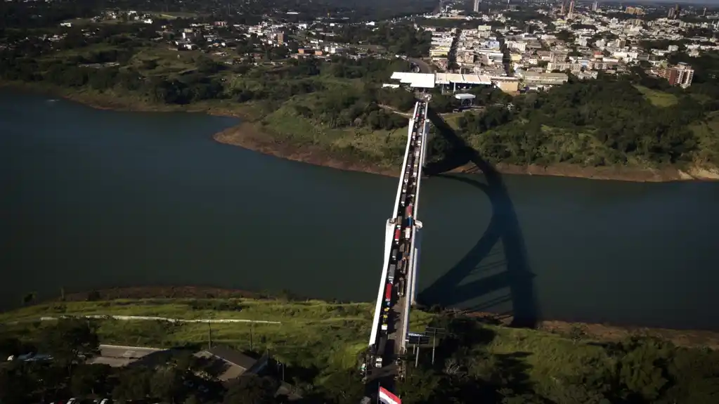 26 ljudi uhapšeno u borbi protiv ilegalne seče šuma duž granice Paragvaja, Brazila i Argentine