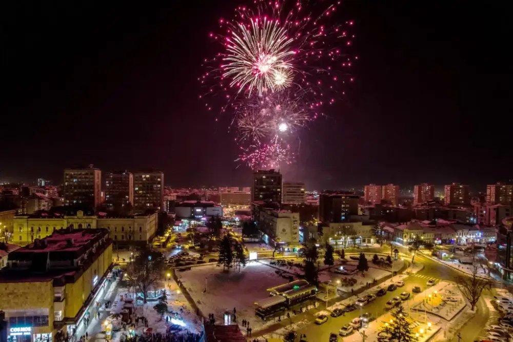 Novogodišnji koktel u Kragujevcu kad mu vreme nije