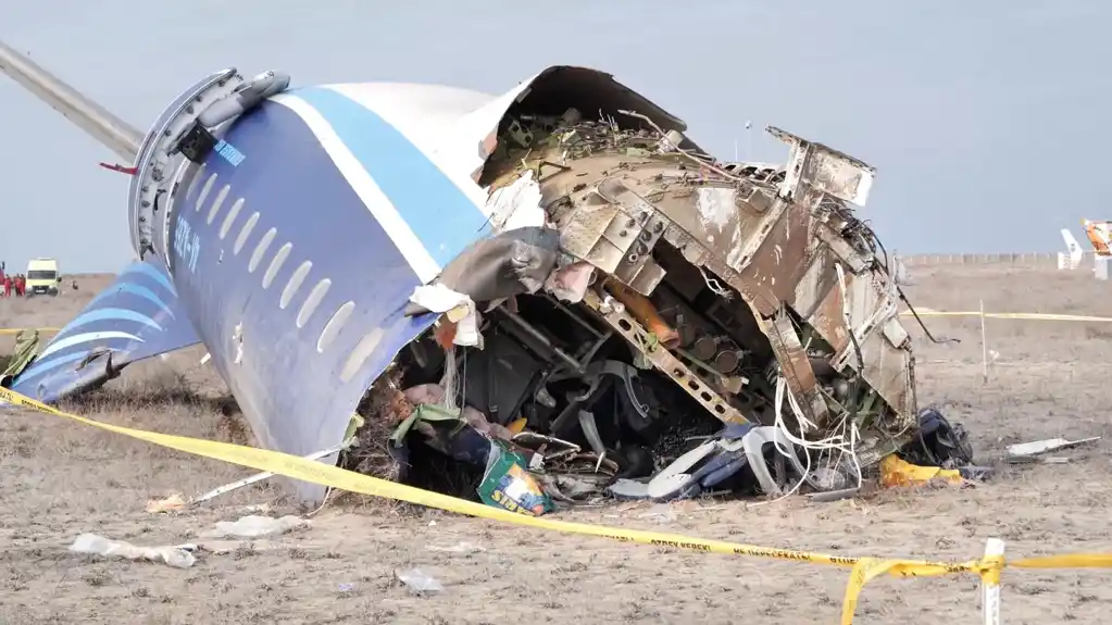 Kazahstan: Avionsku nesreću u Aktauu preživele najmanje 32 osobe