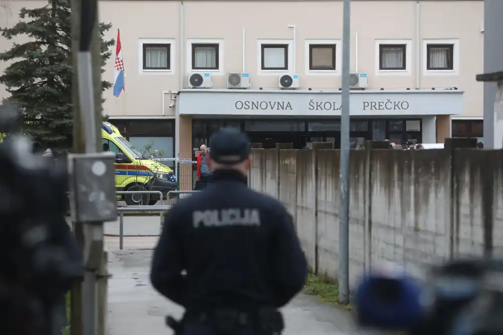 Dan posle napada u školi u Zagrebu: Učiteljica još na aparatima, troje dece stabilno