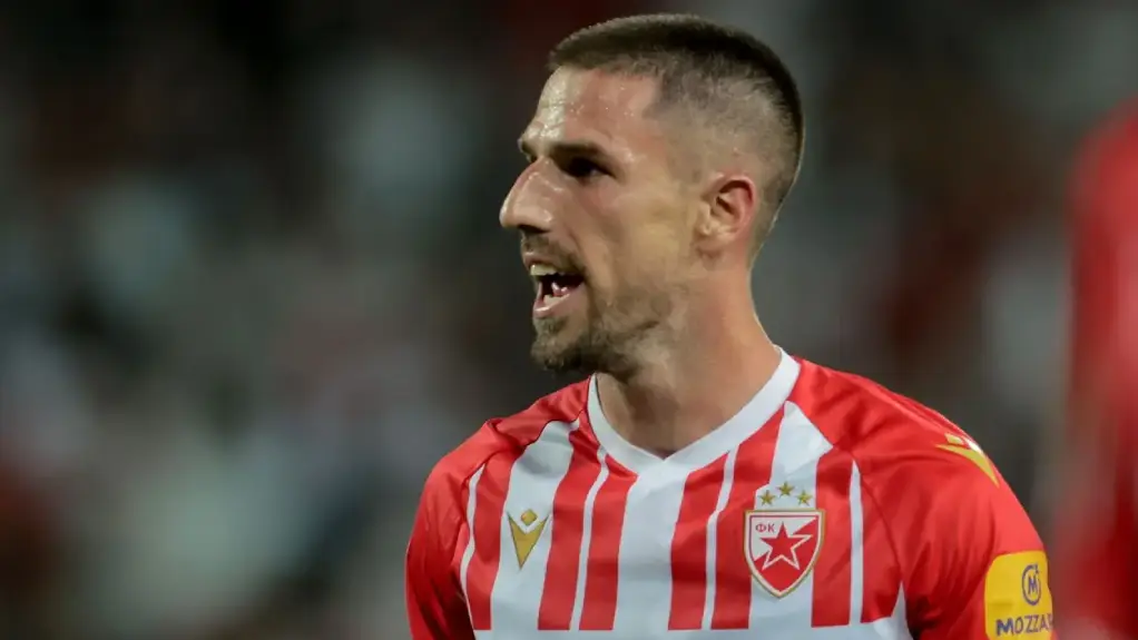 Degenek napušta Crvenu zvezdu