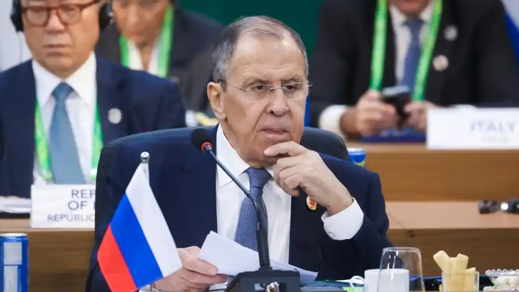 Lavrov ukazuje na razloge za Asadov pad