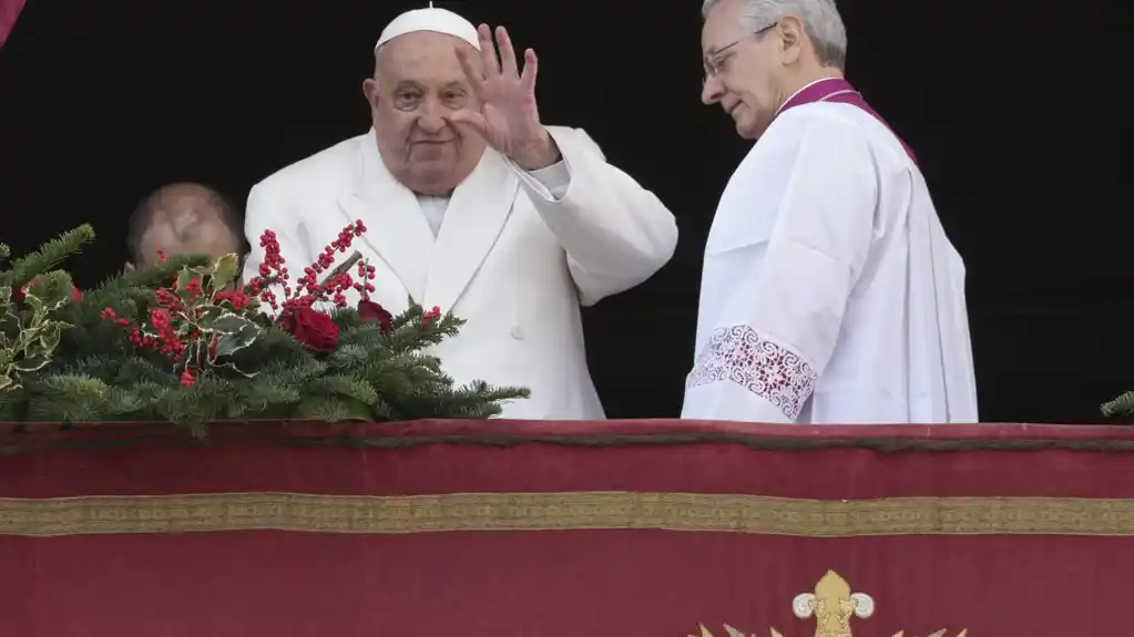 Papa Franja u božićnom obraćanju pozvao na okončanje ratova u Gazi i Ukrajini