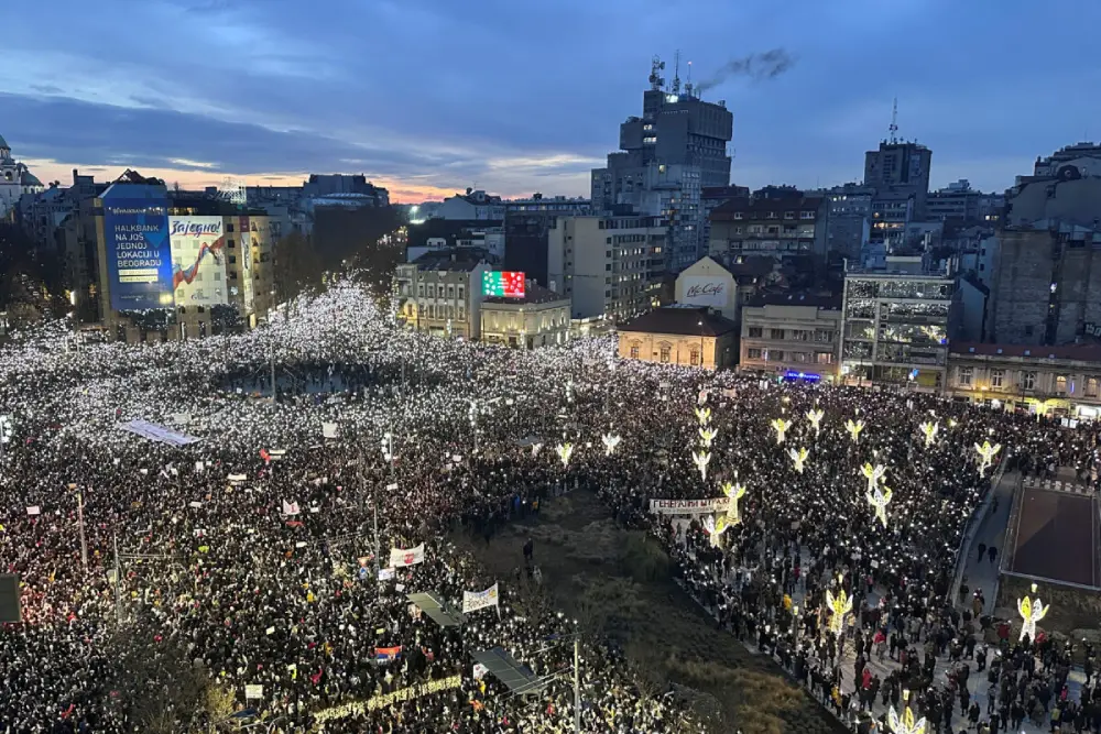 Na protestu na Slaviji više ljudi nego 5. oktobra: Arhiv javnih skupova objavio analizu