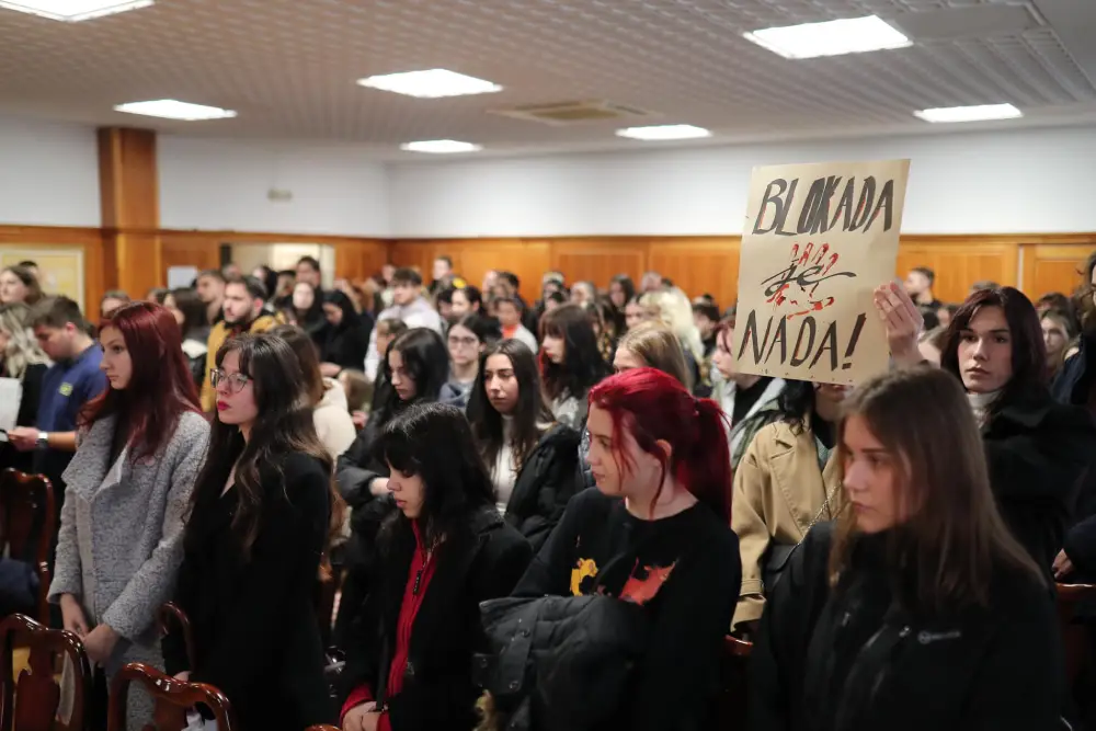 Blokada kragujevačkog FIN-a i u novogodišnjoj noći, na Božić studenti će biti sa porodicama