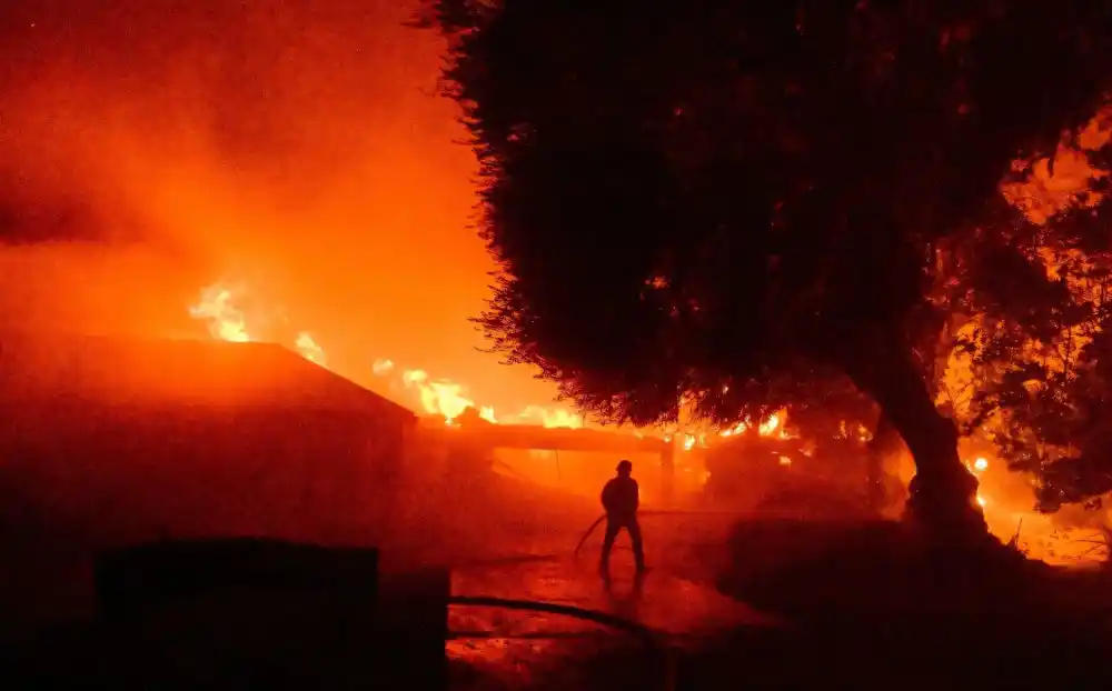 Hidranti u Los Anđelesu presušili, stanovnici pozvani da štede vodu