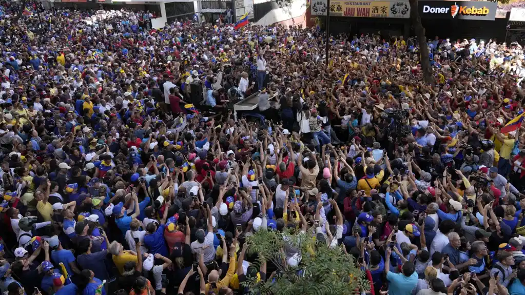 Predsednik Venecuele Maduro ponovo će položiti zakletvu uprkos ozbiljnim sumnjama u izborne rezultate