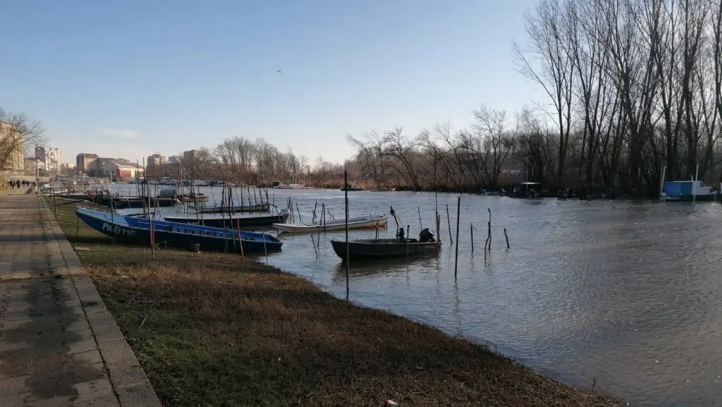 Danas oblačno, ponegde sa sunčanim intervalima – temperatura do 4 stepena