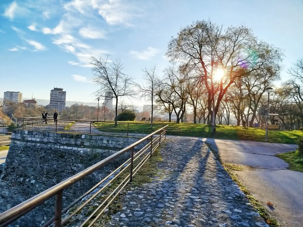 Do kraja dana pretežno sunčano, temperatura do 12 stepeni