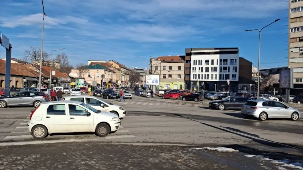 Studenti iz Kragujevca pozivaju na portestnu šetnju i blokadu raskrsnice kod Zastavinog solitera